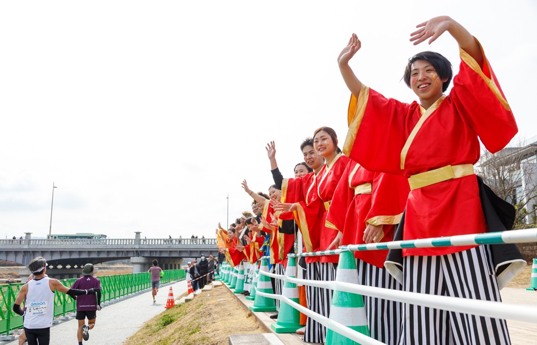 ランナーを全力で応援!「沿道盛り上げ隊」をご紹介します!